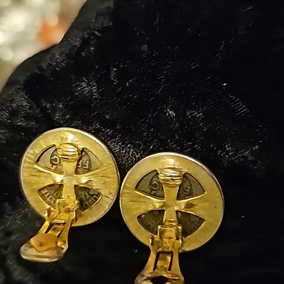 ROMEN coin earrings silver tone coins sides are gold tone Vintage clip-on - Picture 3 of 3